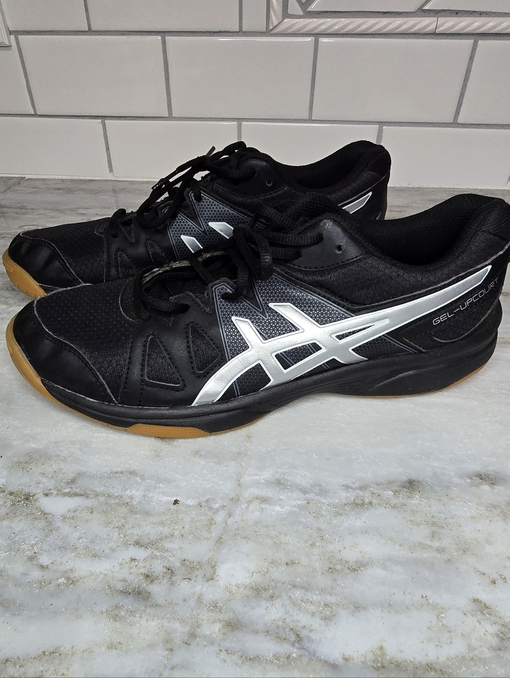 ASICS Gel Upcourt Indoor Court Shoes Black White Gum Sole Womens Size 10
